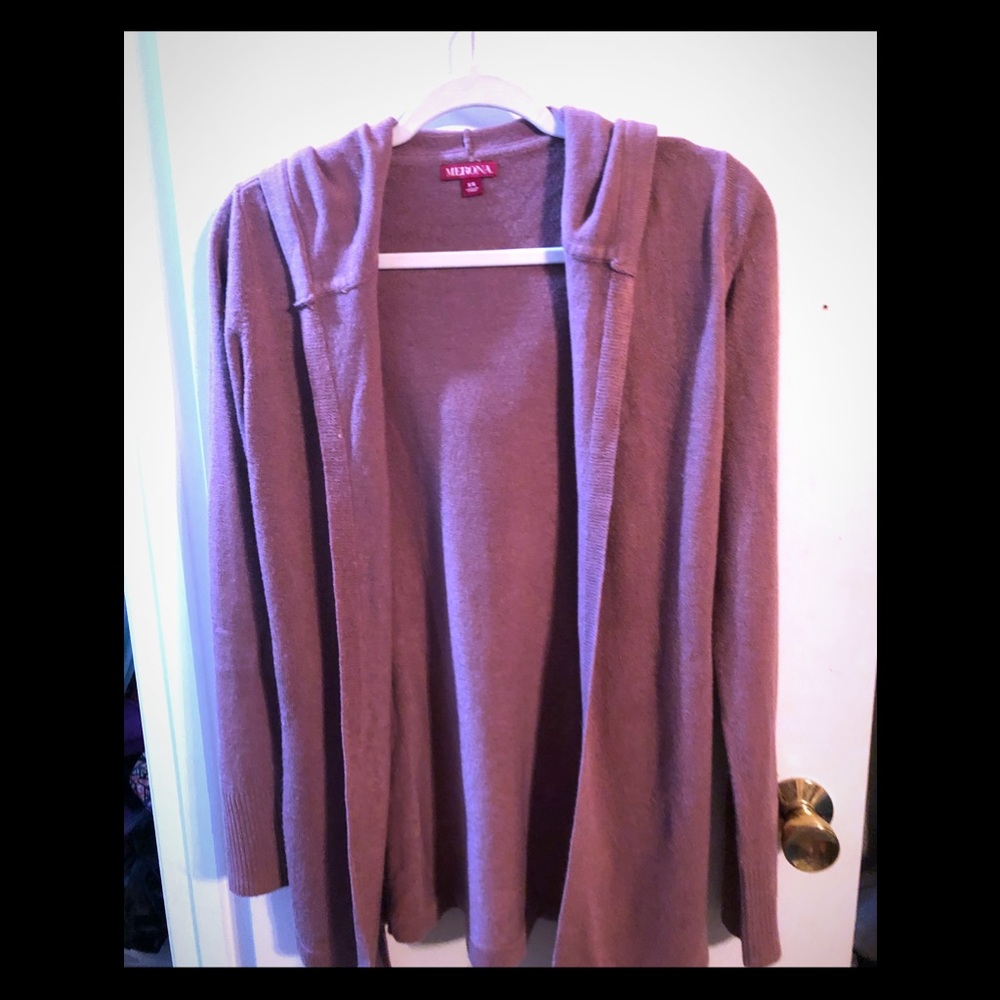 🍁3/$25🍁. Hooded cardigan with removable belt - Picture 2 of 9